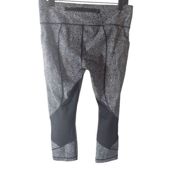 LULULEMON ATHLETICA Pace Rival Crop (19') Size 8 - Picture 4 of 4